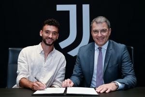 开云 体育-绝了尤文因各种买断条款今夏支出达1.2亿，但实际只有2名新援