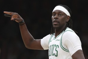 开云体育登录-拓记：新赛季霍勒迪绝对会是首发后卫 不过他的风格或许会转变