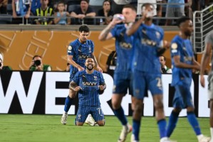 开云体育登录-巴媒：1/4决赛前利雅得新月球员很疲惫，莱昂纳多称自己抽筋了