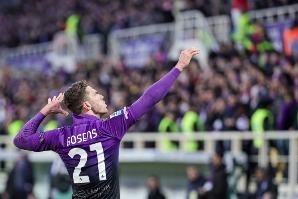 记者：亚特兰大1200万欧报价戈森斯，目前佛罗伦萨不想放人