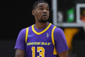 体育平台-山西正接触超级外援！发展联盟FMVP，进攻全面却高效，但防守一般