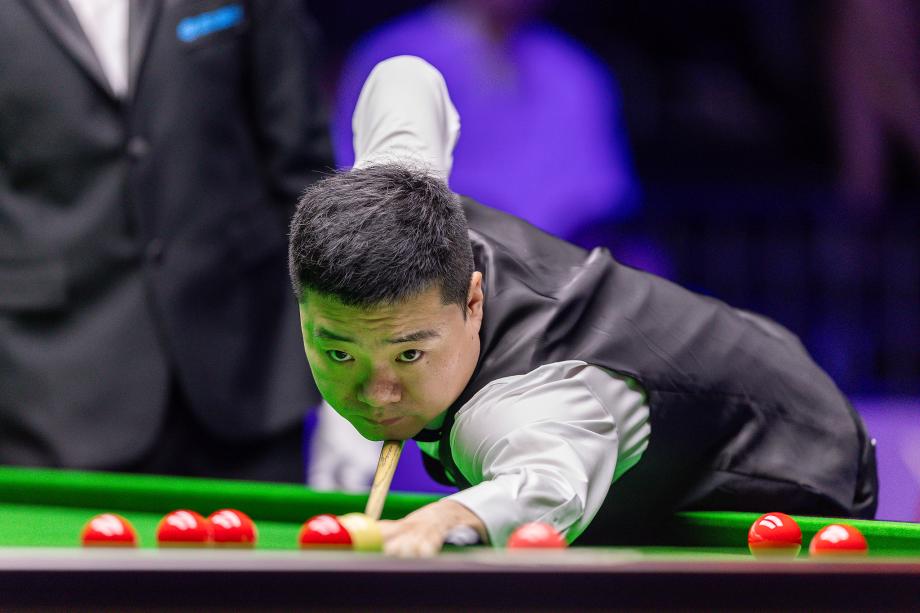 [图]斯诺克武汉公开赛第二轮 丁俊晖输球遗憾出局